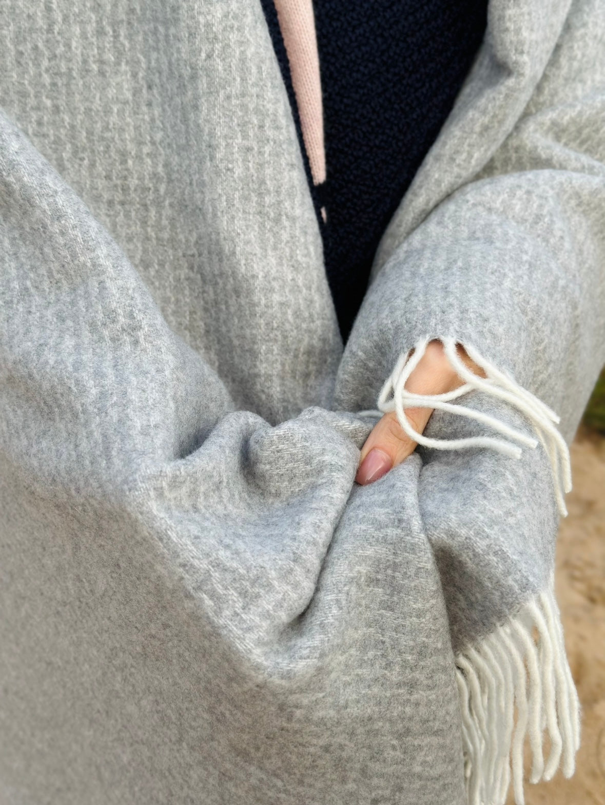 Blanket made of cashmere and wool